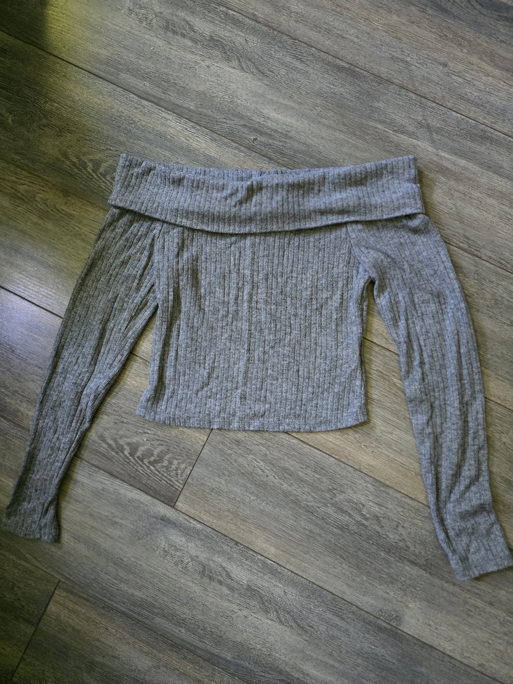 🛍3/$33 Off-the-Shoulder Ribbed Knit Crop Top - Gray